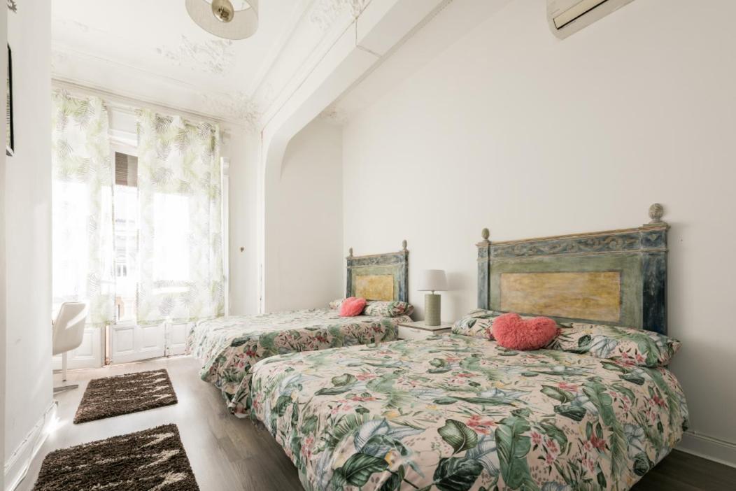 M&F 7 Rooms/7 Bathrooms Over Gran Via Мадрид Екстериор снимка