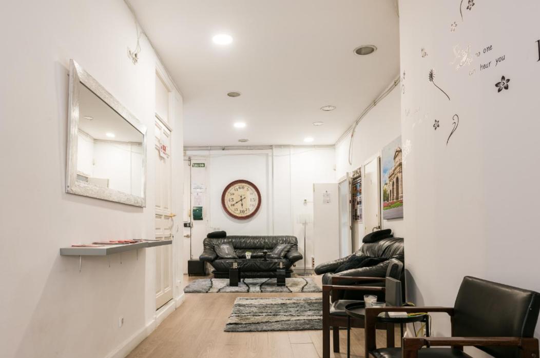 M&F 7 Rooms/7 Bathrooms Over Gran Via Мадрид Екстериор снимка