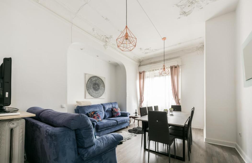 M&F 7 Rooms/7 Bathrooms Over Gran Via Мадрид Екстериор снимка