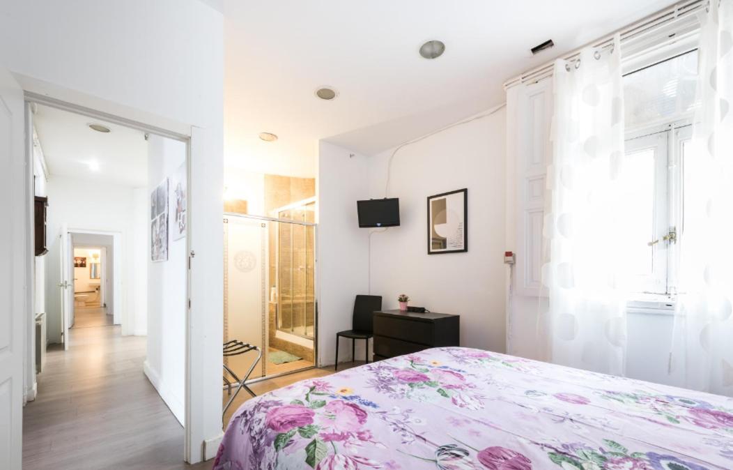 M&F 7 Rooms/7 Bathrooms Over Gran Via Мадрид Екстериор снимка