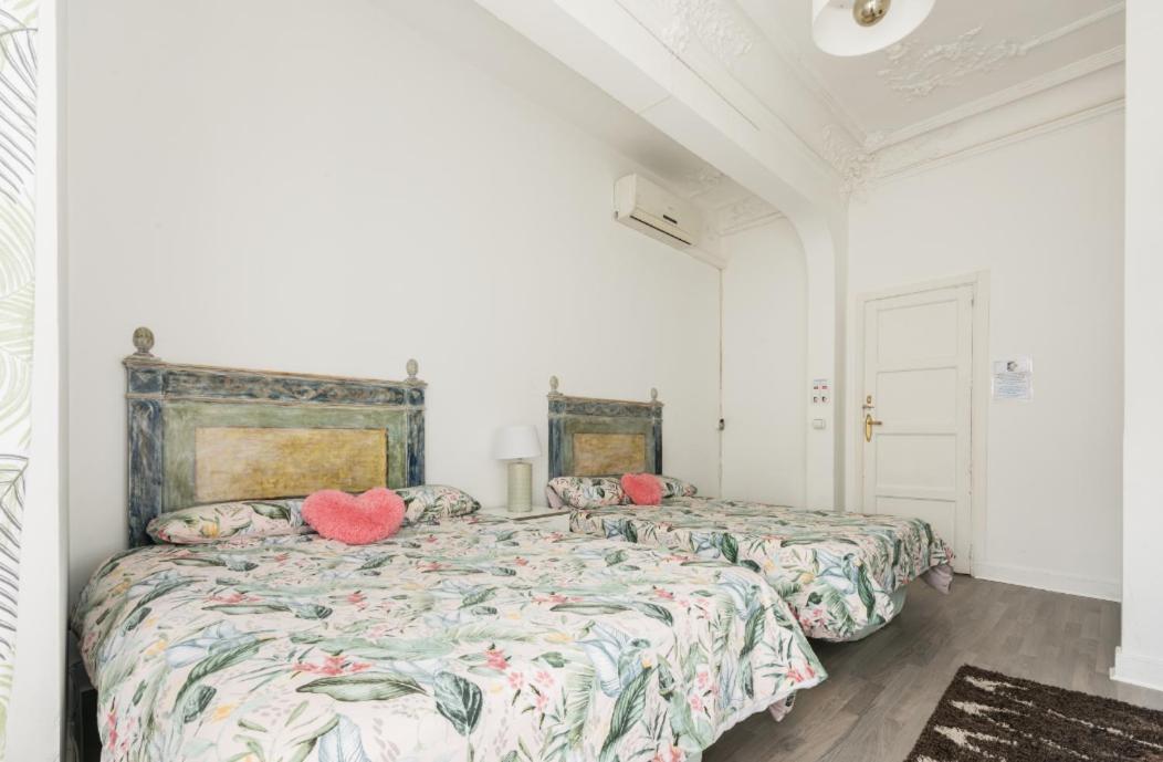 M&F 7 Rooms/7 Bathrooms Over Gran Via Мадрид Екстериор снимка