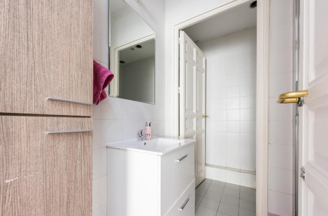 M&F 7 Rooms/7 Bathrooms Over Gran Via Мадрид Екстериор снимка