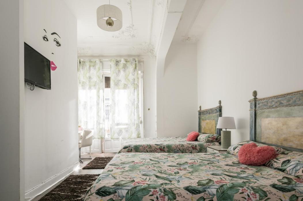 M&F 7 Rooms/7 Bathrooms Over Gran Via Мадрид Екстериор снимка